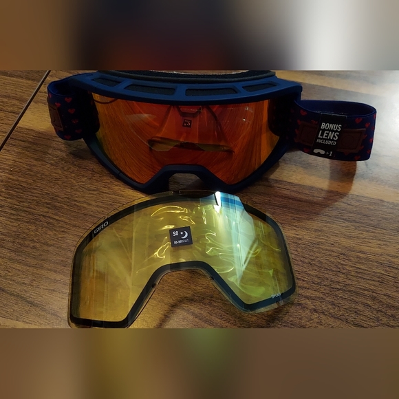 GIRO Dylan Anti-fog ski goggles Amber Scarlet/yellow lens. Brand new, never used - Picture 1 of 16